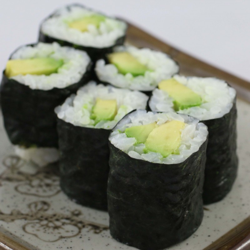 Les meilleurs avocado maki préparés par de vrais chefs japonais